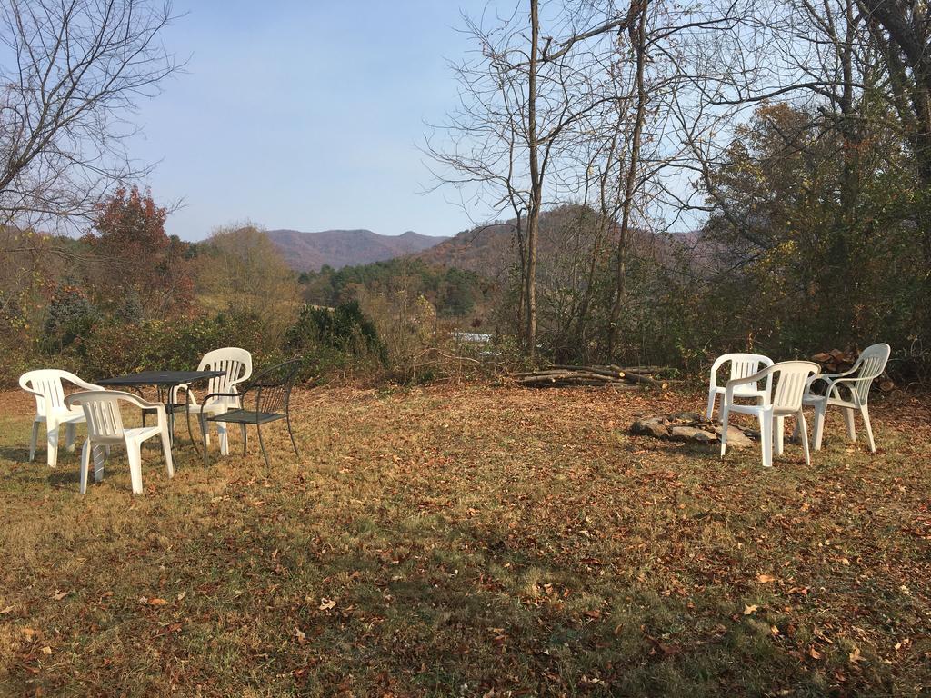 Villa Serenity Views Bungalow - Close To City And Parkway! Weaverville Exterior foto