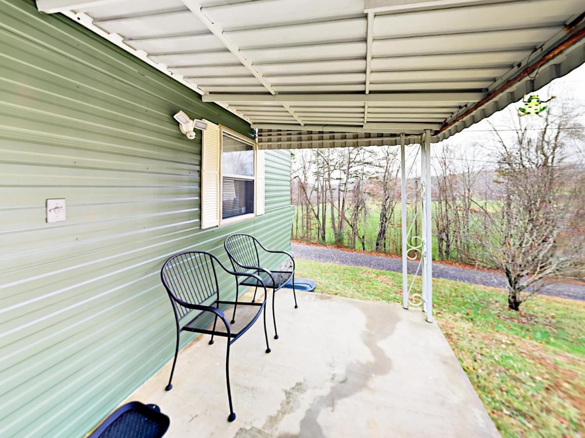 Villa Serenity Views Bungalow - Close To City And Parkway! Weaverville Exterior foto